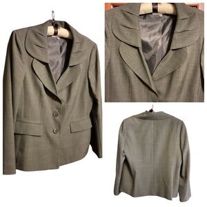 ☃️ NWT Suit Studio Gray Blazer Size 16